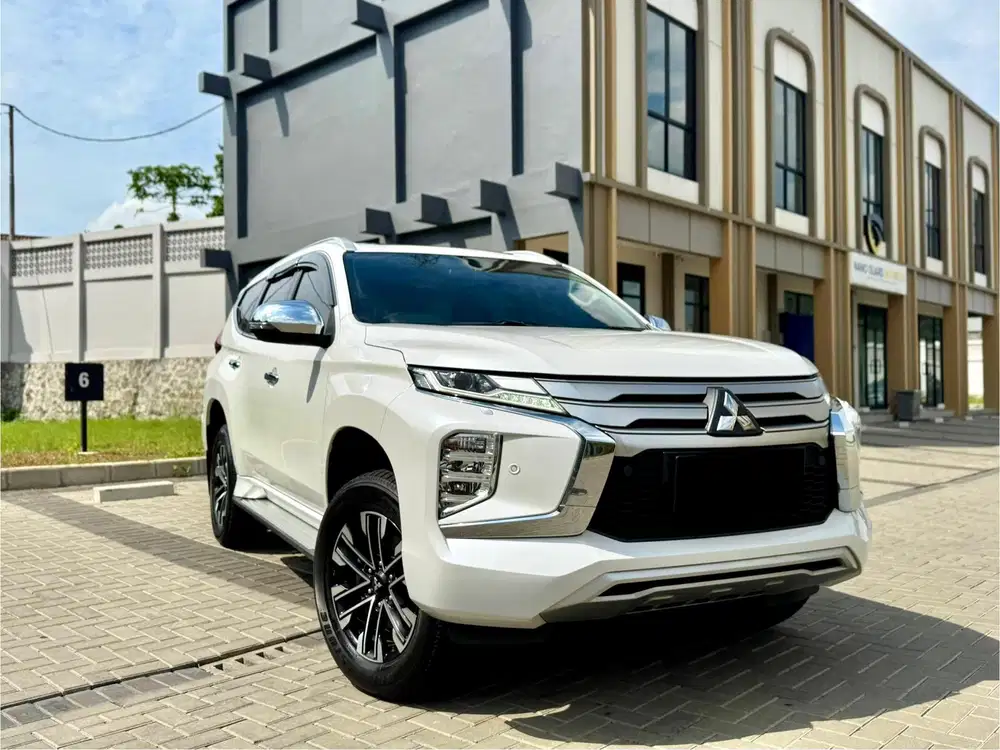 (KM 25 RIBU) Mitsubishi Pajero Sport Dakar Sunroof Putih 2021 LIKE NEW