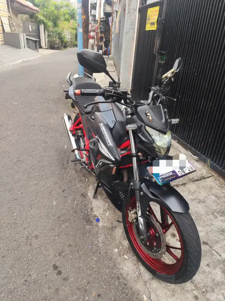 Dijual Honda CB150R tahun 2017