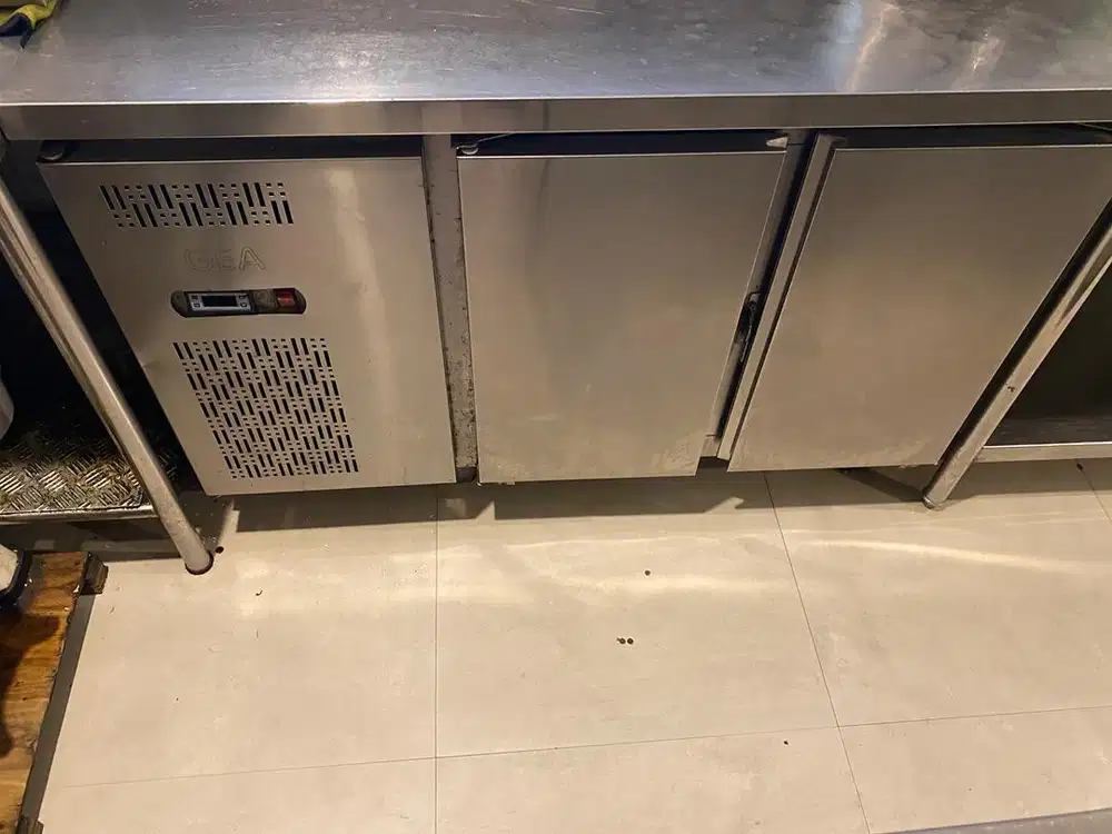 GEA Undercounter Chiller 2 pintu