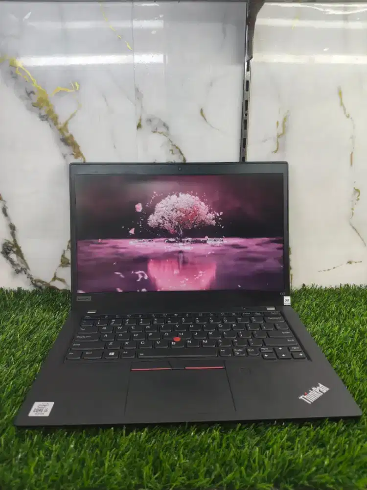 JUAL MURAH LAPTOP DENGAN SPEFIKASI MEWAH COCOK BUAT KERJA KULIAH
