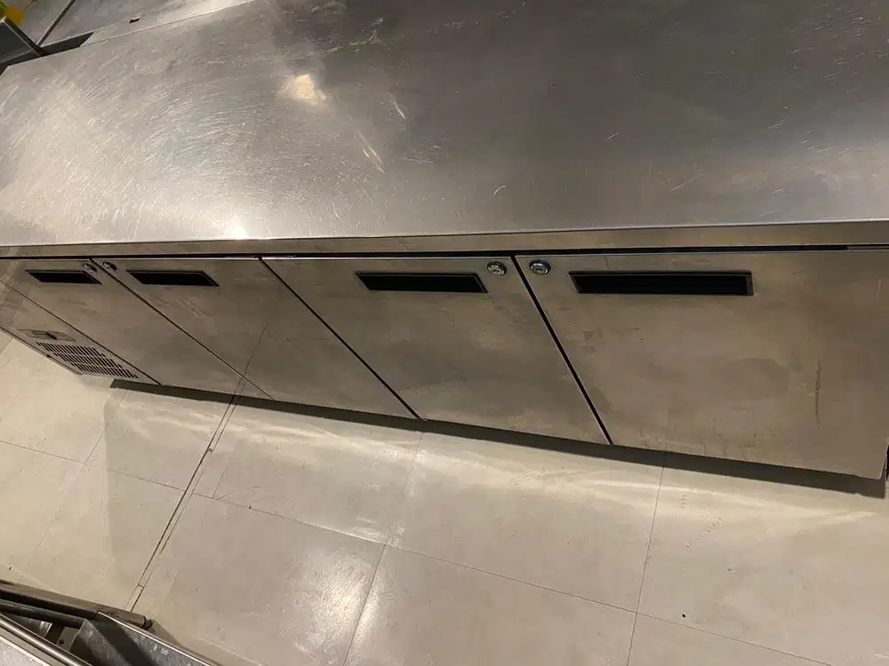 GEA Undercounter Chiller 4 Pintu