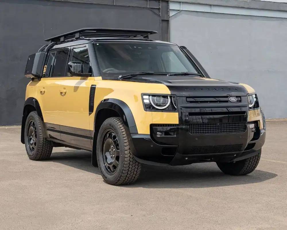 Land Rover Defender 2026/Defender Trophy edition PHEV 2026/Brand New