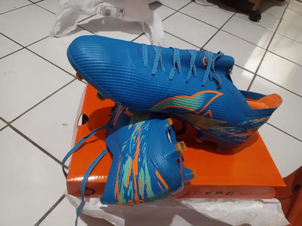 di jual sepatu bola ortus sze 43 lecet pemakean aja