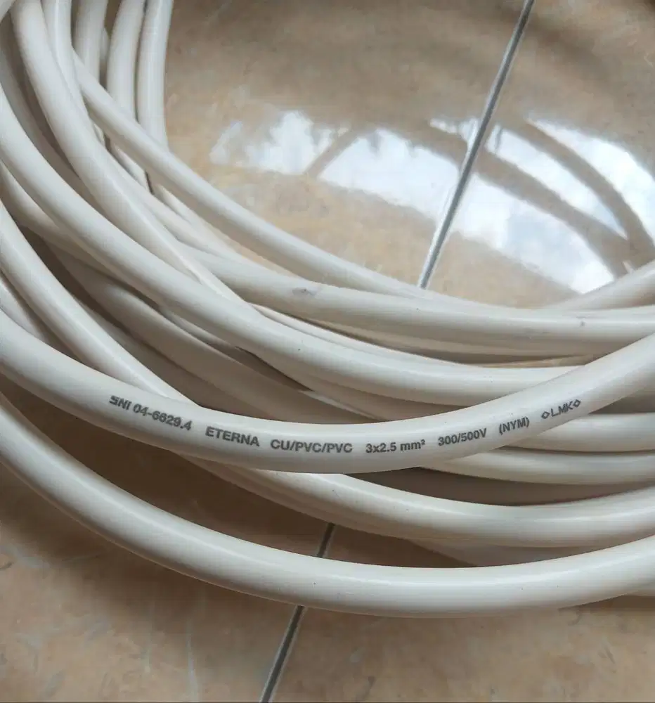 Kabel Nym 3x2.5 Eterna