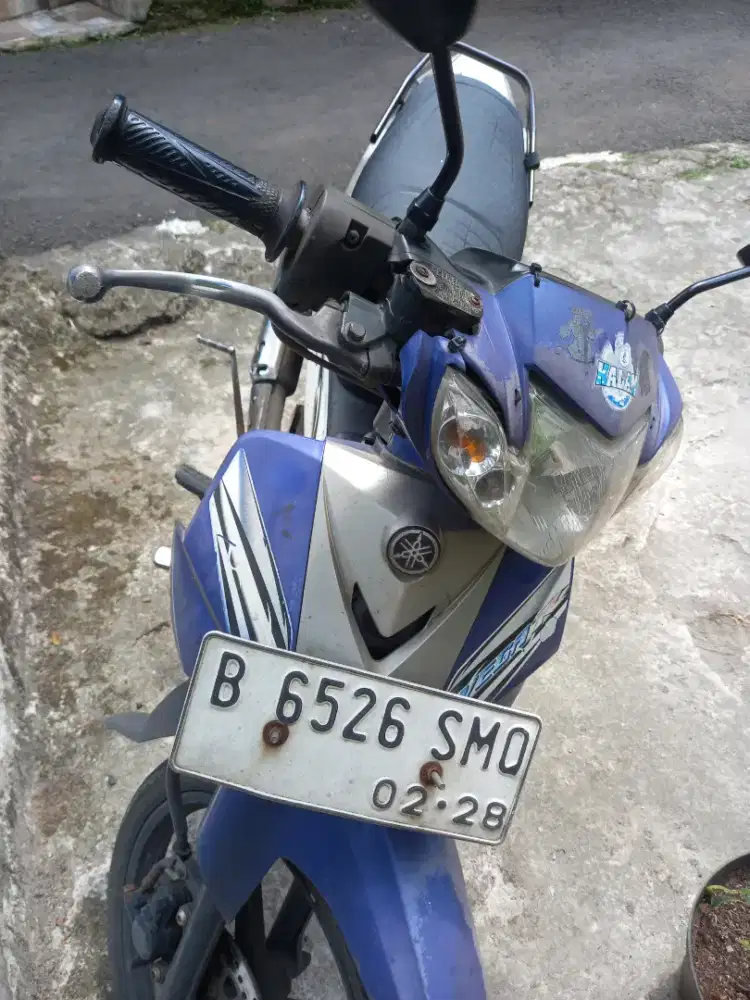 Dijual motor Vega R Biru