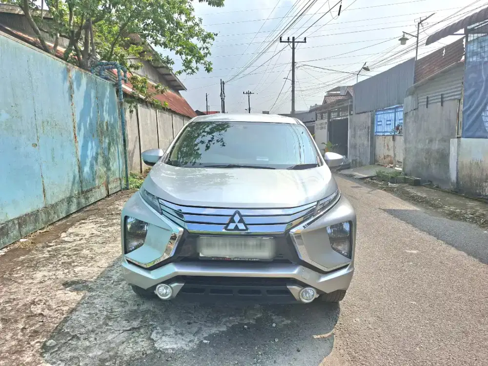 Dijual Xpander silver bensin matic 2018