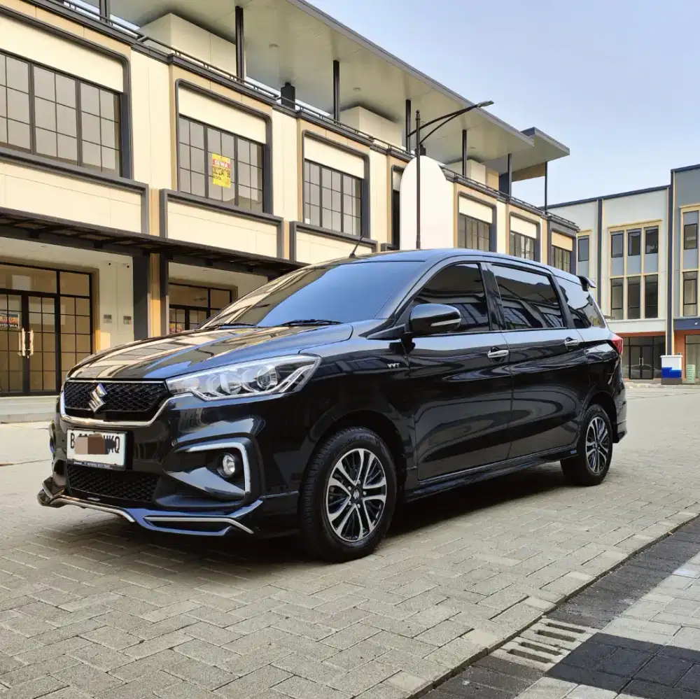 Suzuki Ertiga SS Hybrid Manual 2022 Hitam