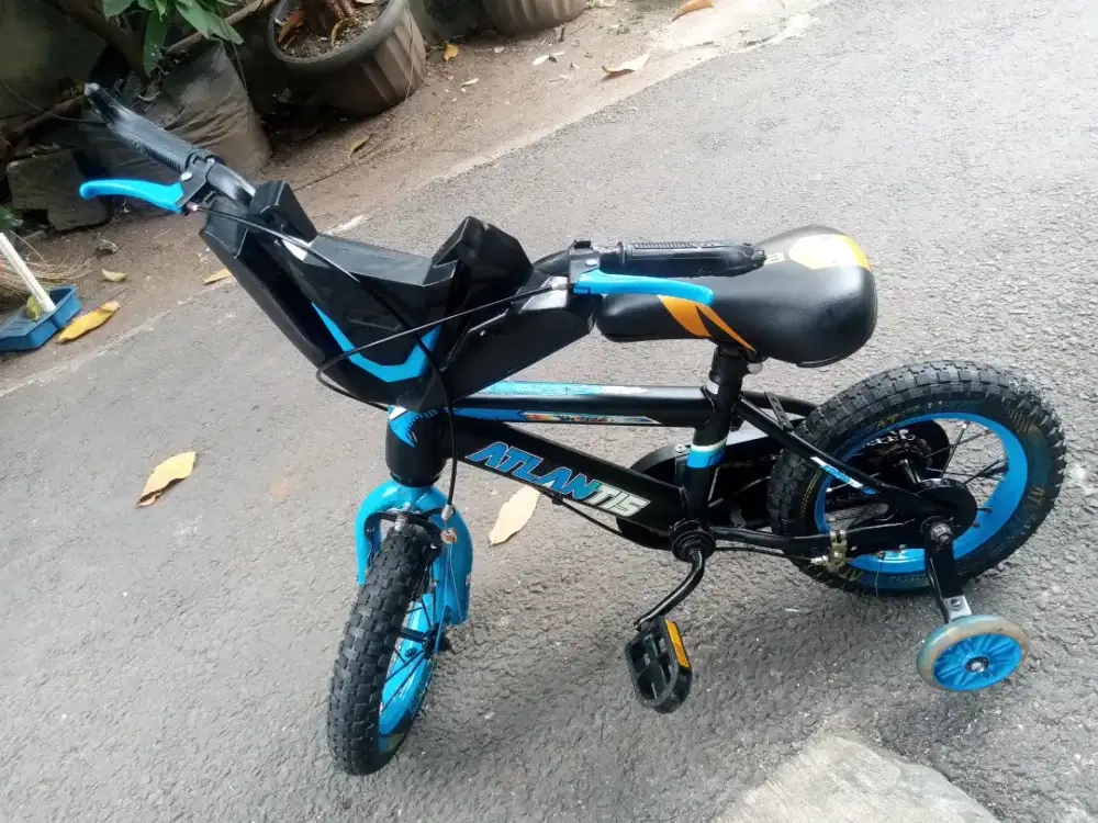 Sepeda anak musik