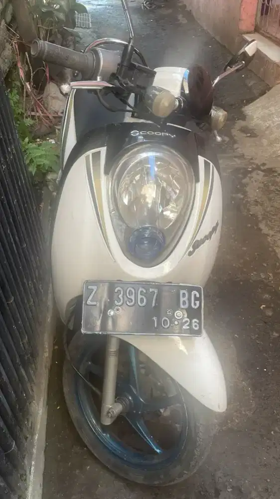 scoopy 2011 karbu