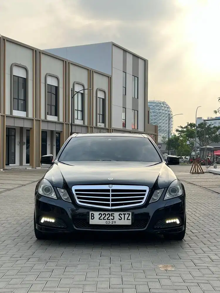 Mercedes Benz E300 Avantgarde 2010