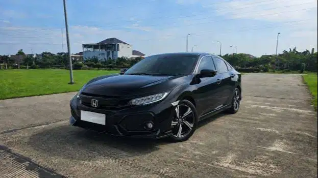 HONDA CIVIC E HATCHBACK A/T 2017/2018