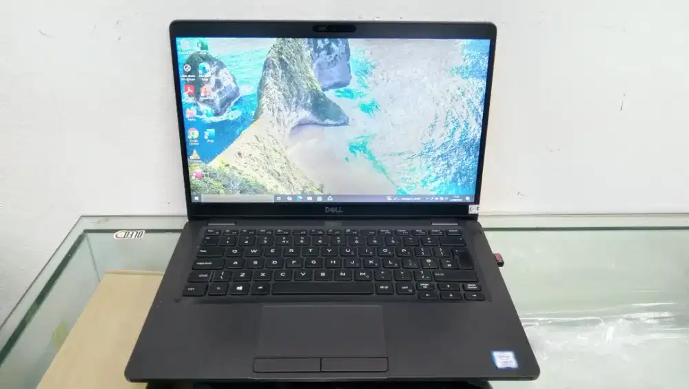 Leptop Dell Latitude 5300 Core i5-8265u Ram 8GB SSD 256GB