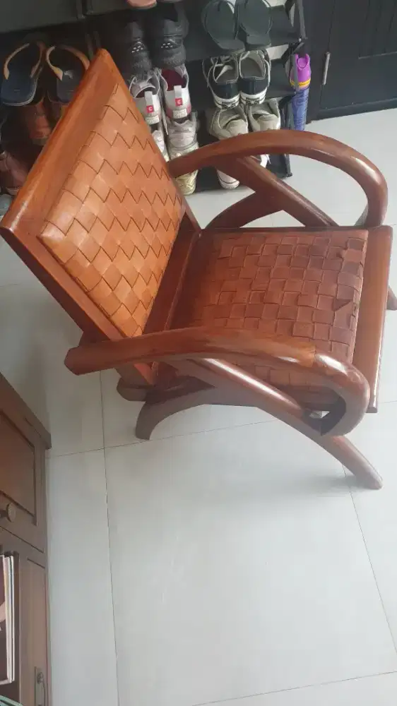 Kursi, solid wood