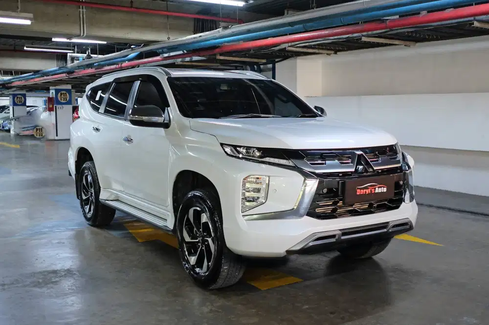 2025 Mitsubishi Pajero Sport Dakar AT Diesel Sunroof Like NEW TDP 56jt