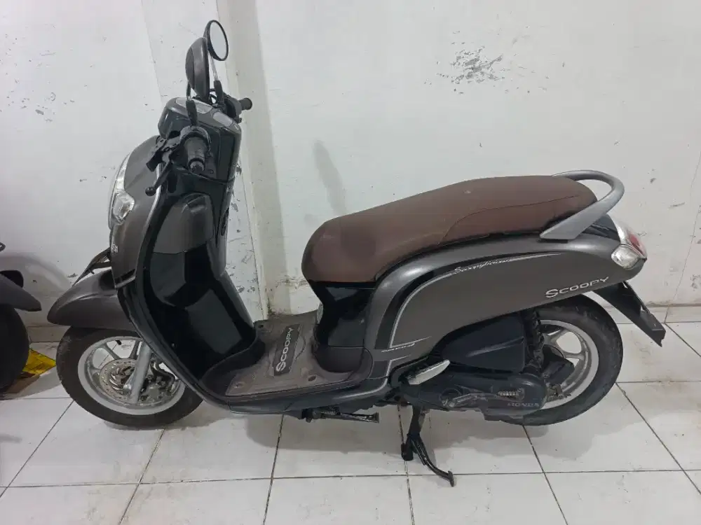 Jual beli scoopy th 2017 samping kompelik Andika hairi motor bjm