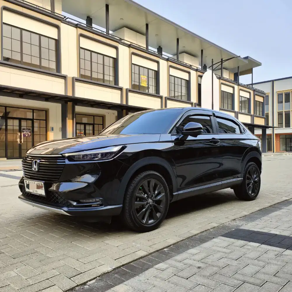 Honda HRV 1.5 SE Matic 2023 Hitam