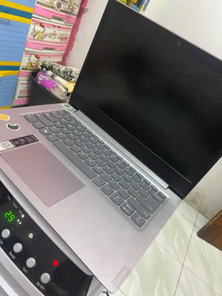 Laptop Lenovo Ideapad s145