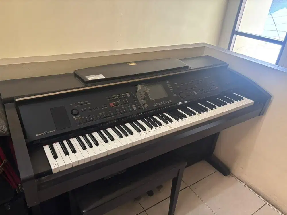 Piano Yamaha Clavinova CVP-305