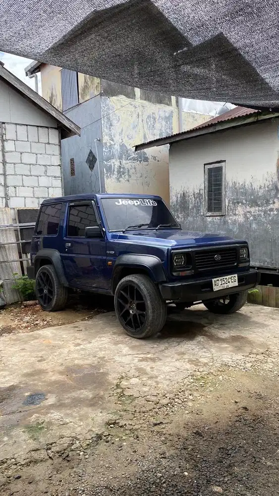 Daihatsu Feroza 1998 1.6 MT