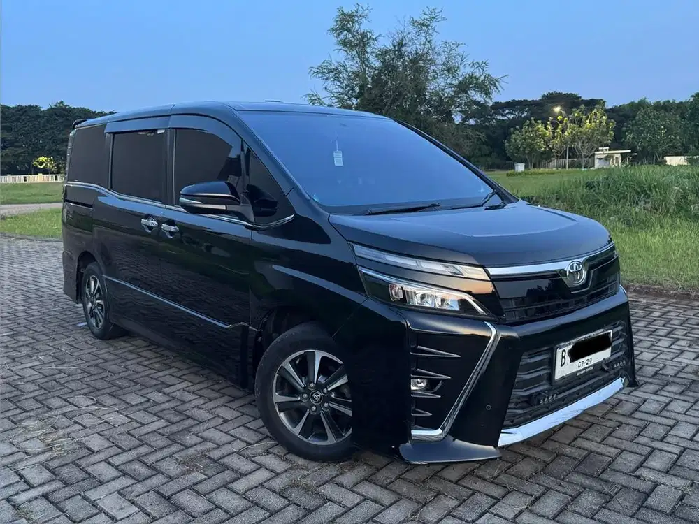 Toyota Voxy 2019 full original Cash record bengkel resmi