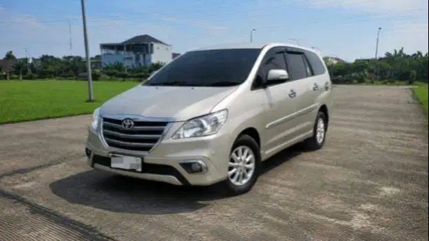 TOYOTA INNOVA 2.5 V M/T 2014/2015