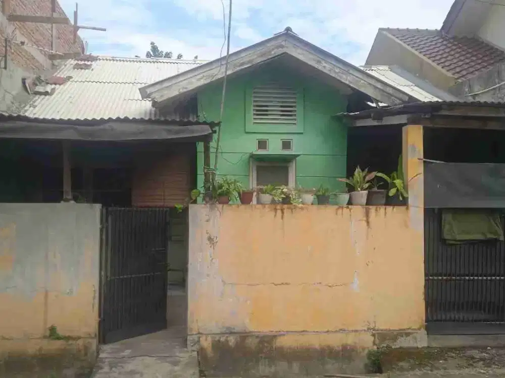 Dijual Cepat Rumah Murah
Komplek LKBN Antara
Tambun Utara, Kab Bekasi.
