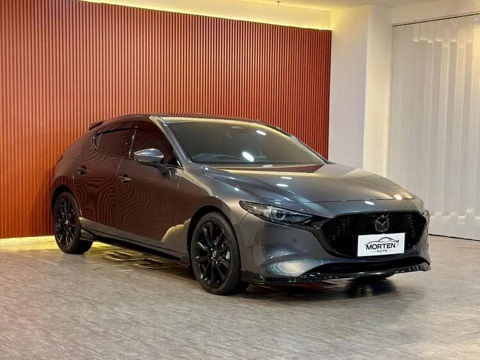 [SUPER Low Km 3 ribuan!!!] Mazda 3 Hatchback 2.0 Skyactiv-G (BP) 2024