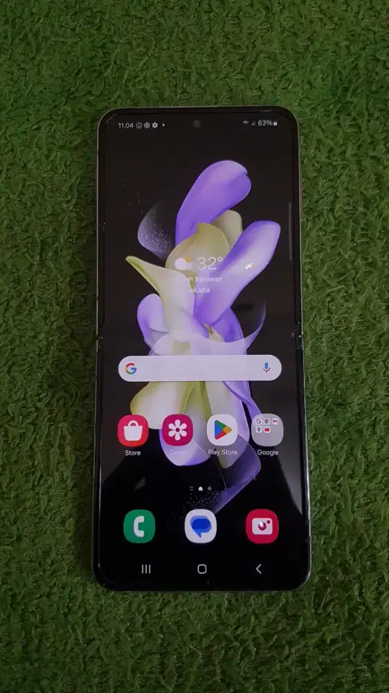 Samsung Z flip 4 8/256 SEIN