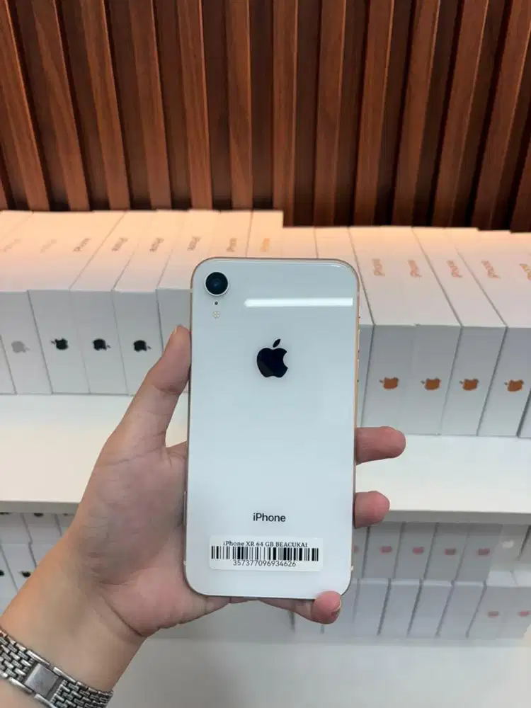 iPhone XR 64 GB BEACUKAI