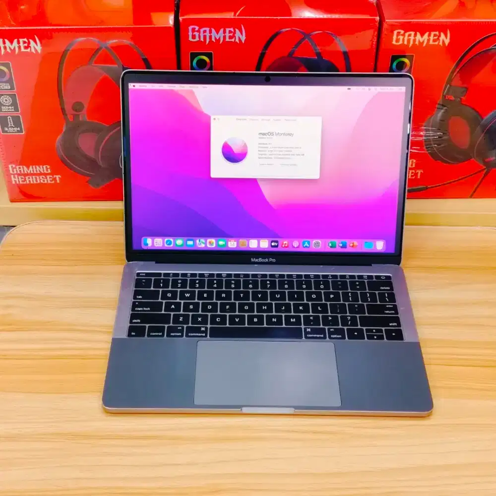 MacBook Pro 13 2017 A1708 i5 RAM 8GB SSD 250GB Intel Iris Siap Pakai