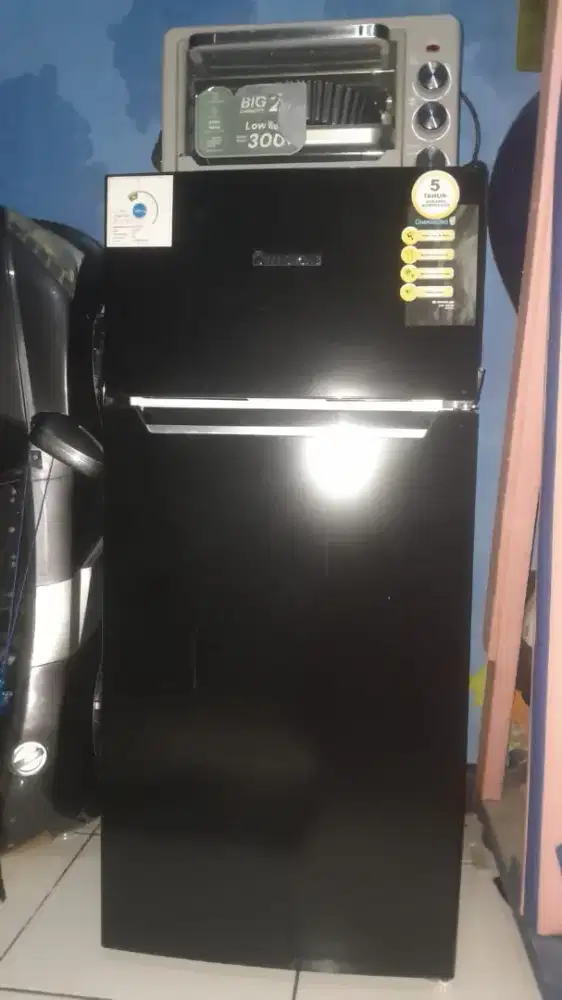 Di jual kulkas Changhong 2 pintu oven rochelle
