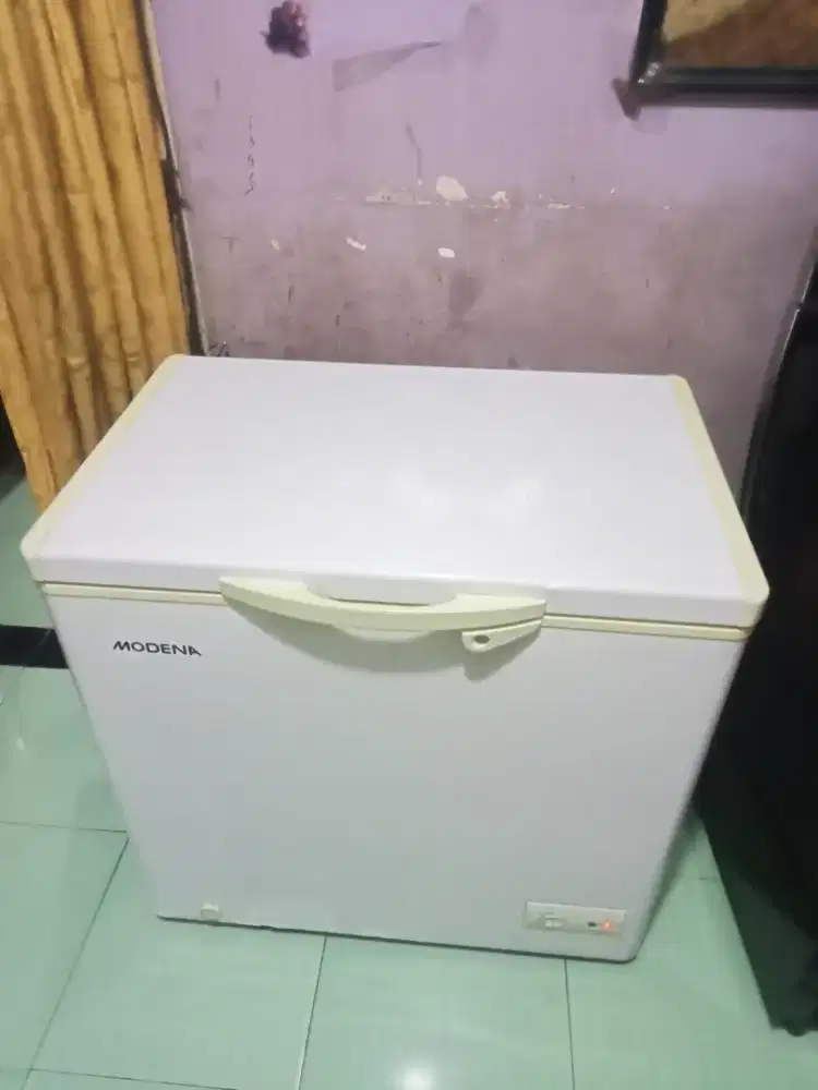 Chest freezer Modena 150 L