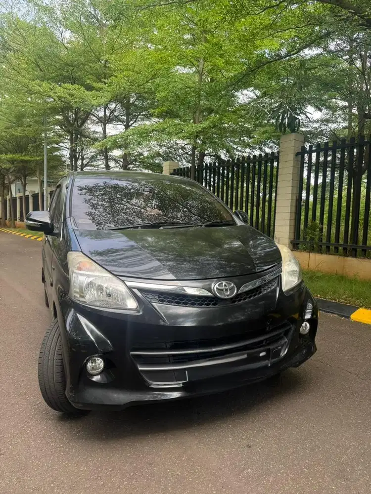 Toyota Avanza Veloz 1.5 AT 2014