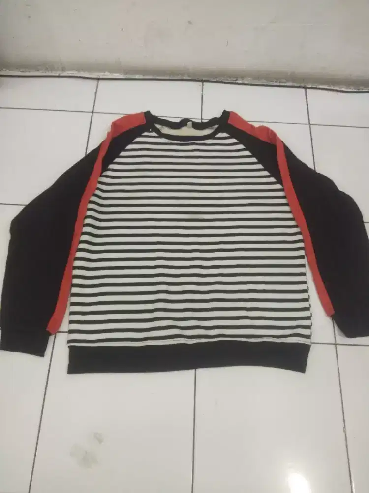 Kaos Atasan Lengan Panjang Cewek