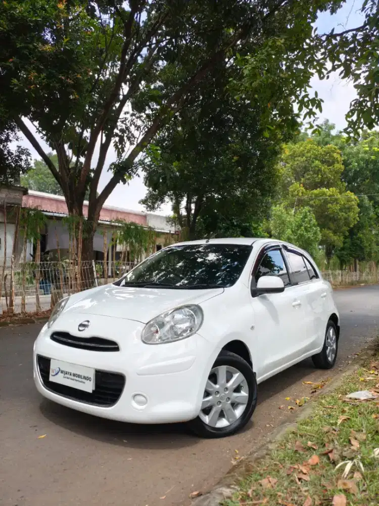 Nissan March 1.2 Matic 2013 Cash Kredit Garansi Mesin & Transmisi