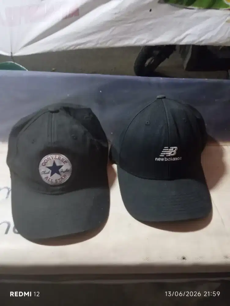 TOPI CONVERSE DAN TOPI NEW BALANCE
