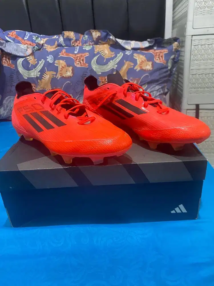 sepatu futsal adidas ASLI