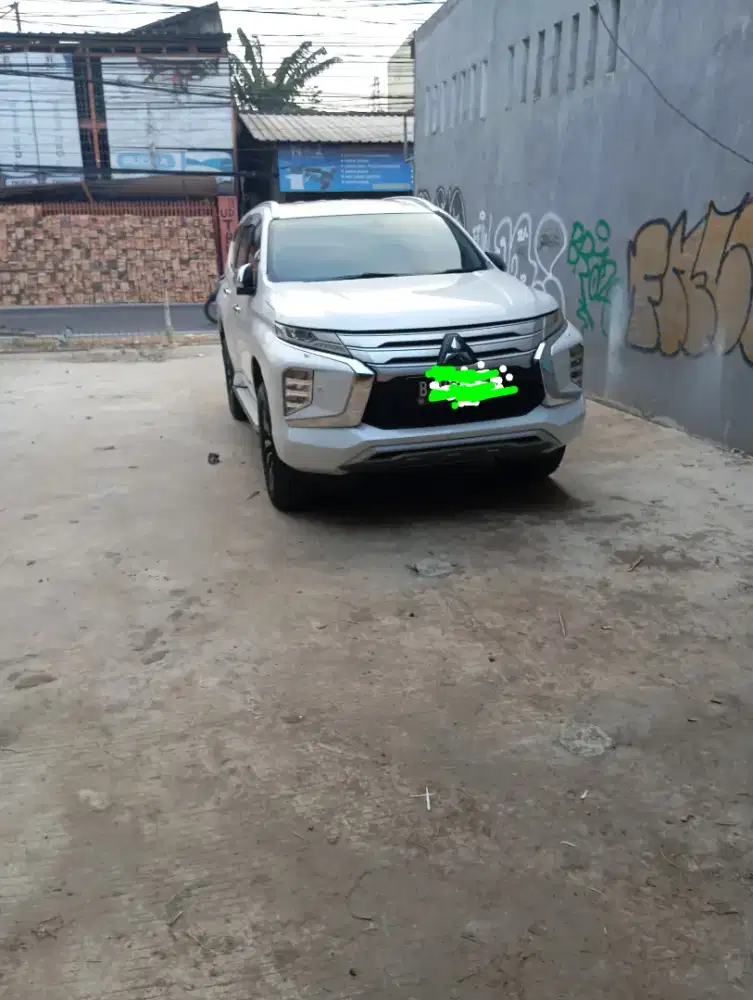 Saya mencari pekerjaan sebagai supir sim aktif