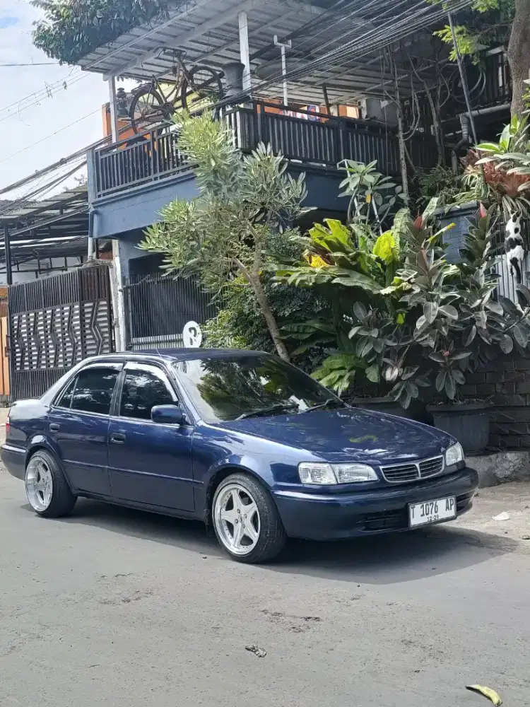 Toyota corolla allnew tahun 2000/tt boleh gan cash lebih bagus