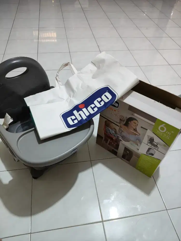 Kursi makan Chicco