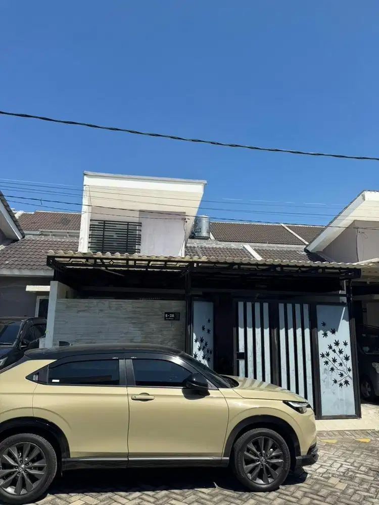 Dijual rumah Green Mansion Sedati