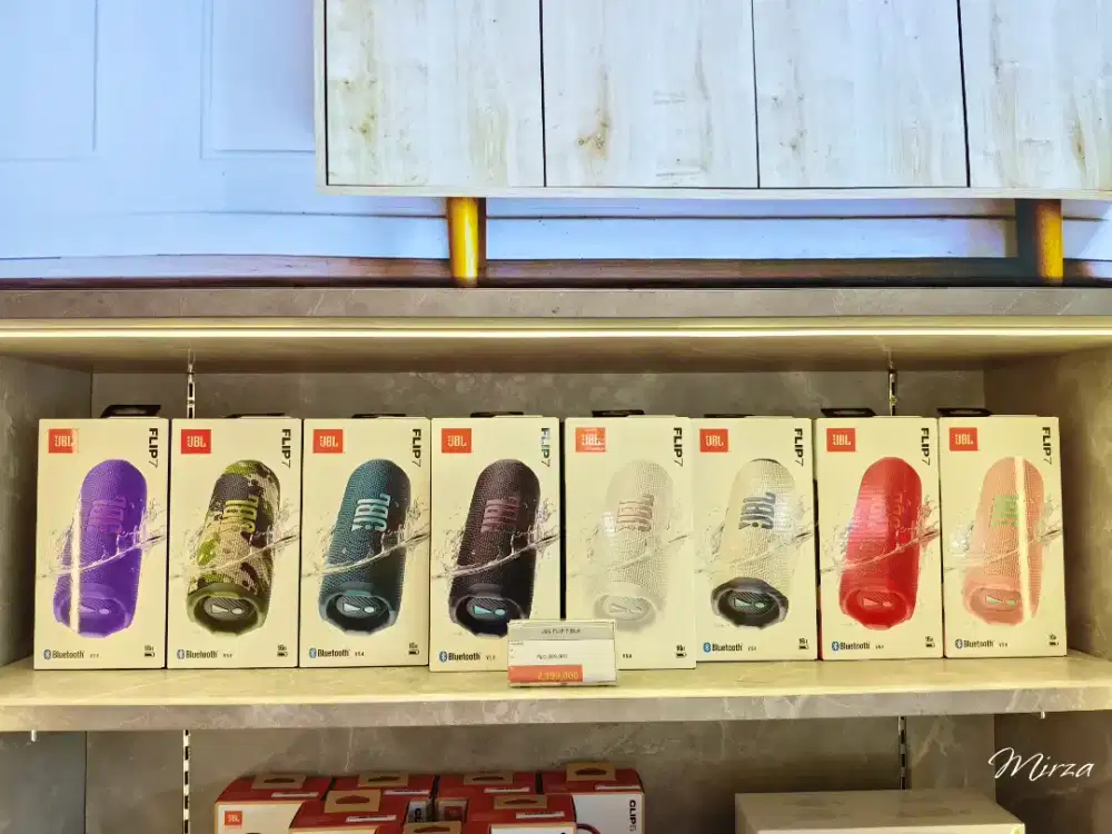 JBL Flip 7,, ready buanyak.. Cicilan nisa bisa syarat KTP aja