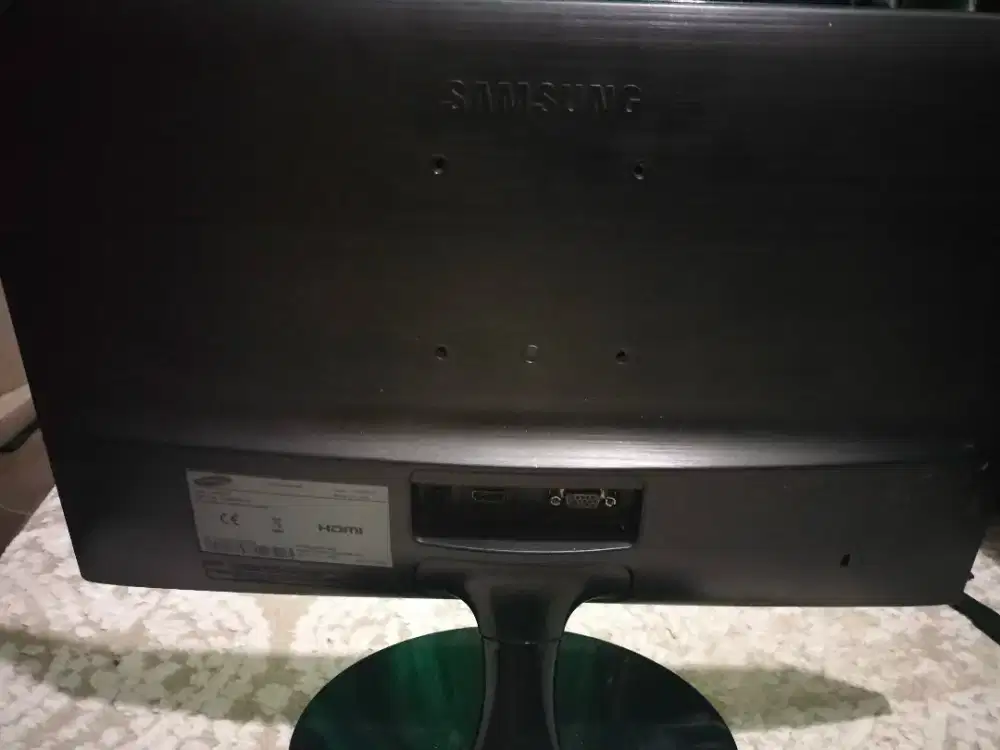 Dijual monitor Samsung 14 inch HDMI
