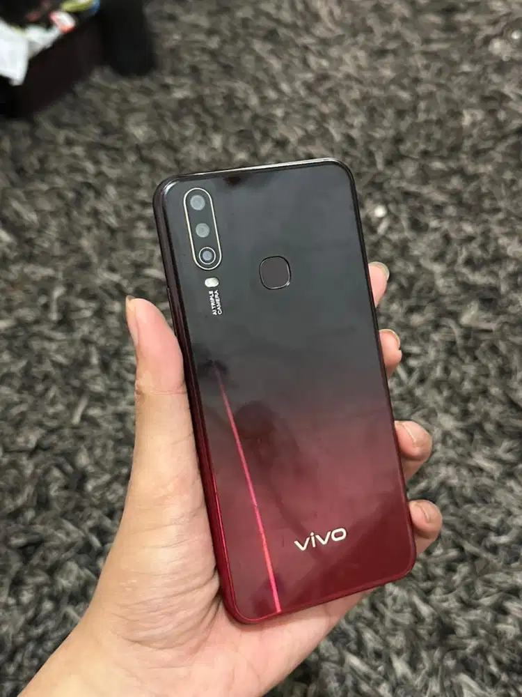 Vivo y12 / 1904 warna merah
