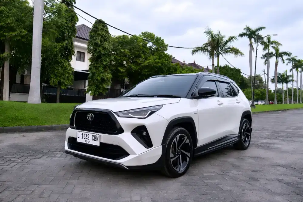 YARIS CROSS 1.5 S GR HYBRID CVT TSS TWO TONE 2023 #yaris metik matic