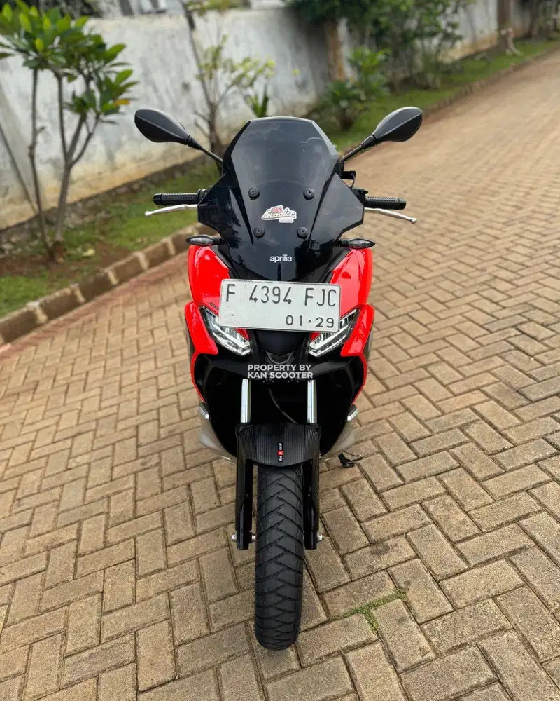 APRILIA SR GT 200 2023