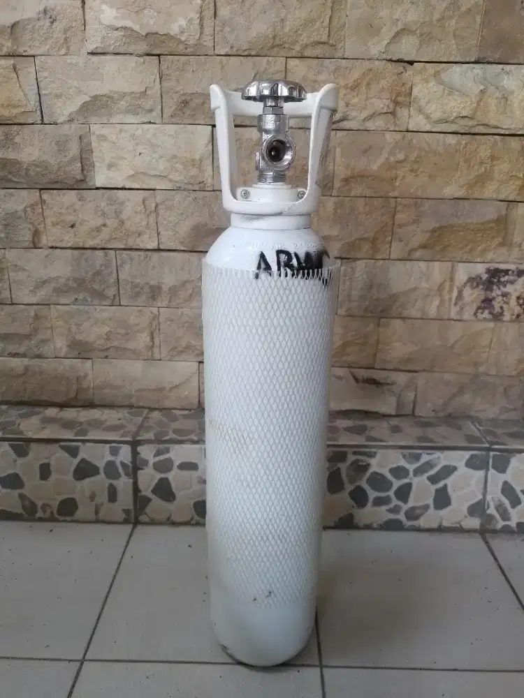 Tabung gas Argon dan isi 1m3