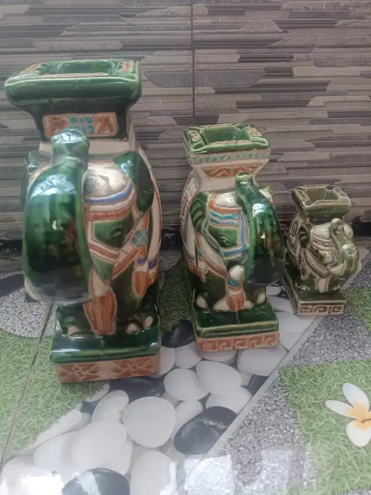 Dijual keramik gajah thailand