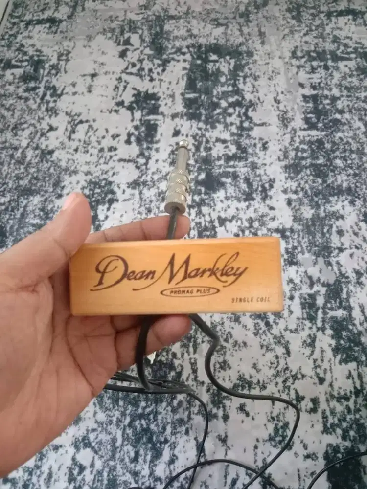 Pickup Dean Markley Promag Plus cuma pake sekali2 aja dari baru