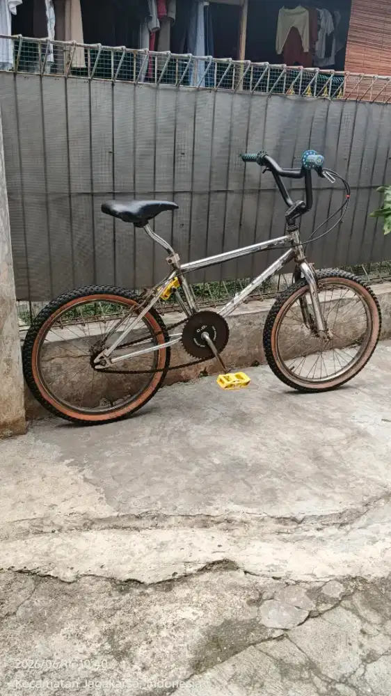 Sepeda BMX GT old school